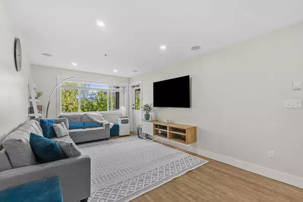 New Westminster, BC V3M 1X2,1310 Cariboo ST #404