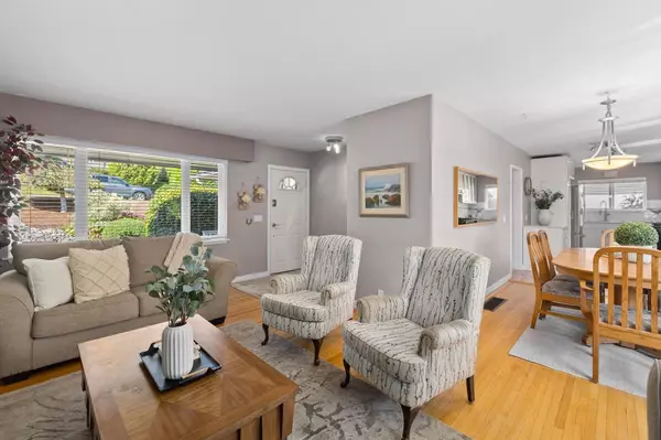 North Vancouver, BC V7L 1N7,1263 Cloverley ST