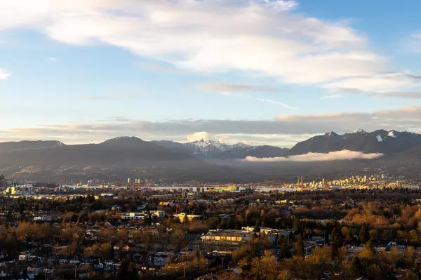Vancouver, BC V5R 0B2,4815 Eldorado Mews #PH3