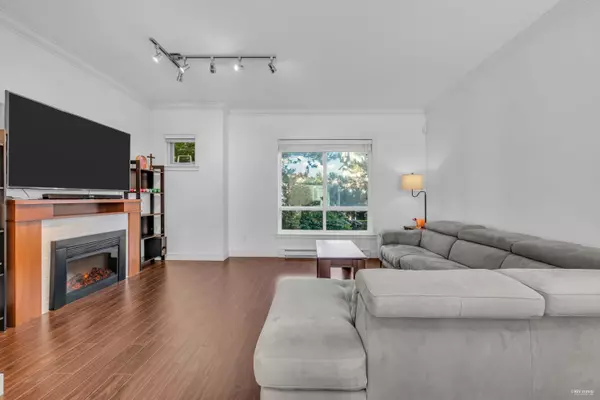 Richmond, BC V6Y 0E4,6199 Birch ST #25