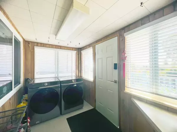 Burnaby, BC V5J 3X7,7789 Dow AVE