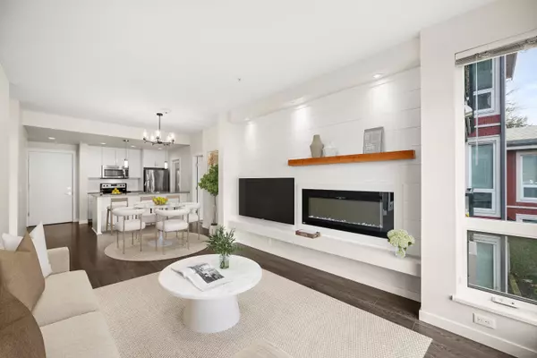 Abbotsford, BC V3G 0G3,2242 Whatcom RD #210