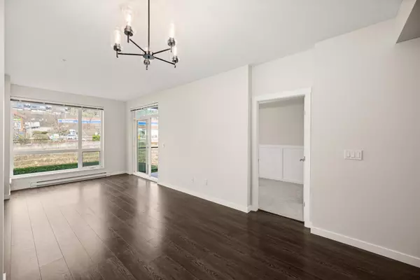 Abbotsford, BC V3G 0G3,2242 Whatcom RD #210