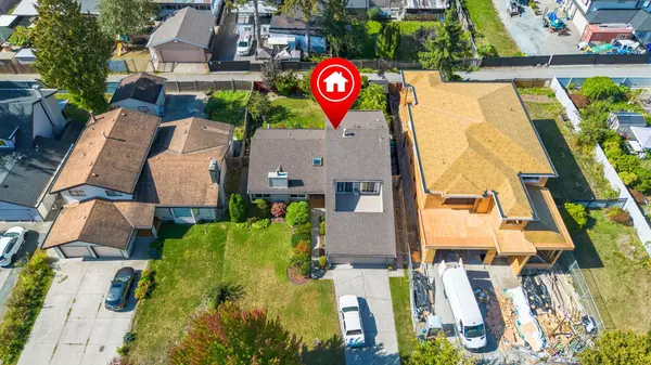 Surrey, BC V3S 5E3,14437 Chartwell DR