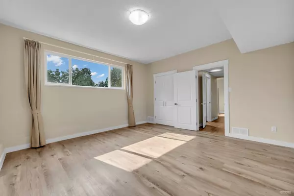 Delta, BC V4M 1X2,5270 9a AVE