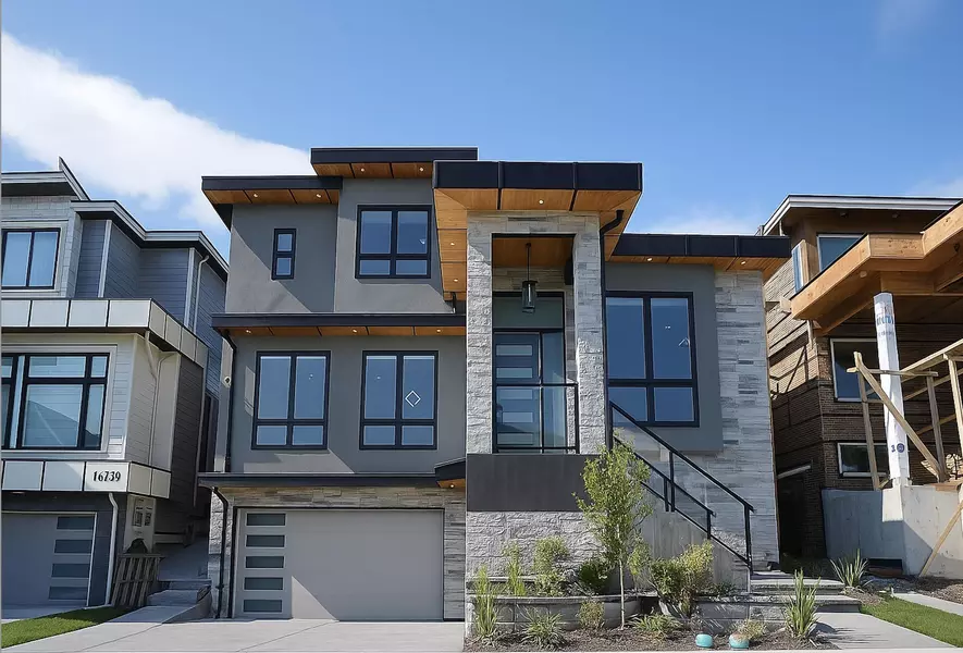 16751 18b AVE, Surrey, BC V3Z 9X5