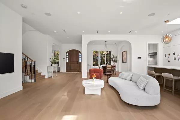 Vancouver, BC V6N 2M9,3227 W 35th AVE