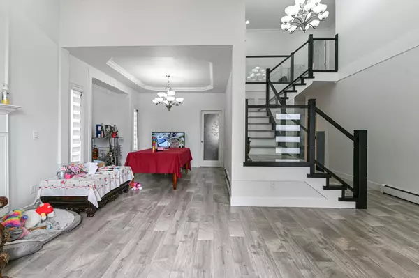 Surrey, BC V3S 0Z4,6798 146b ST