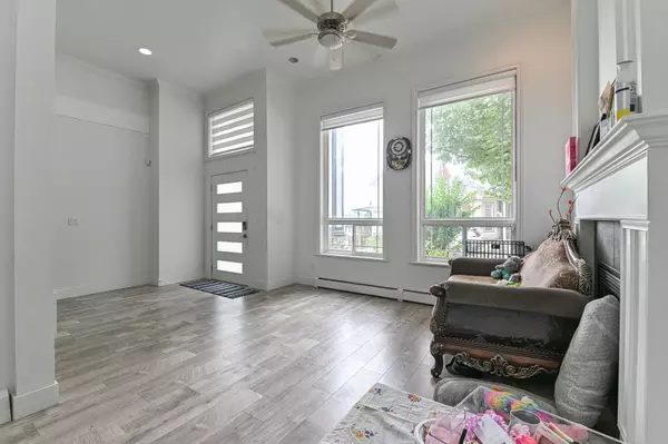 Surrey, BC V3S 0Z4,6798 146b ST