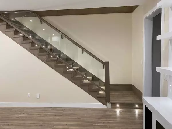 Surrey, BC V3X 2S1,5808 140a PL