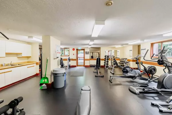 Richmond, BC V6Y 1Z3,7411 Minoru BLVD #111