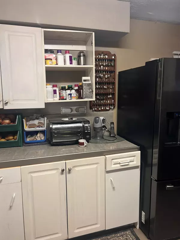 2141 Marine WAY New Westminster, BC V3M 2H2
