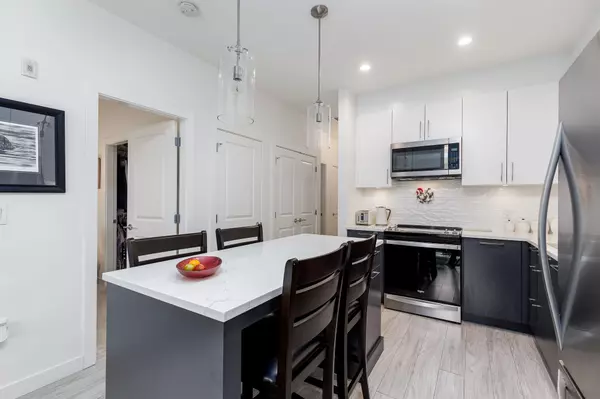 20834 80 AVE #A111 Langley, BC V2Y 3M3