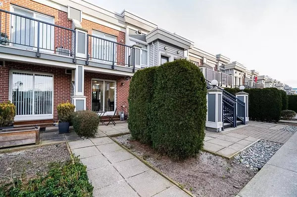 Langley, BC V3A 0B5,20170 Fraser HWY #271