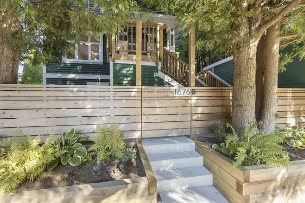 1676 Victoria DR, Vancouver, BC V5L 4H3
