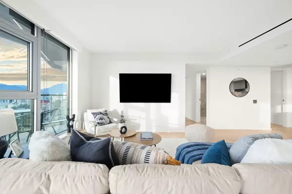 Vancouver, BC V6E 4H1,889 Pacific ST #2703