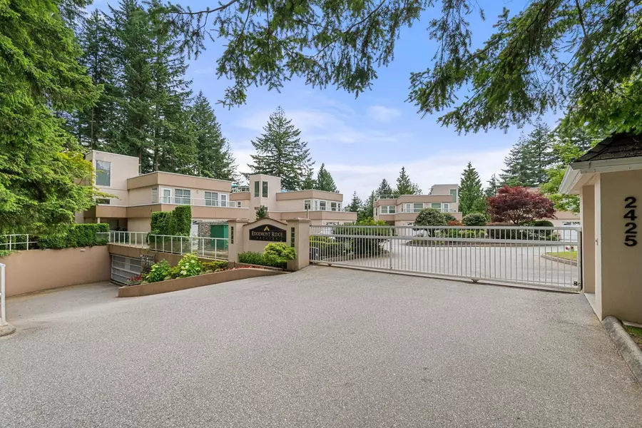 2425 Edgemont BLVD #13, North Vancouver, BC V7P 2L2