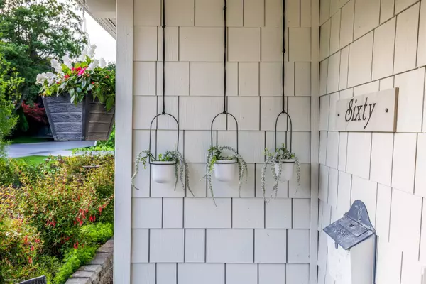 Delta, BC V4M 3C4,60 53a ST