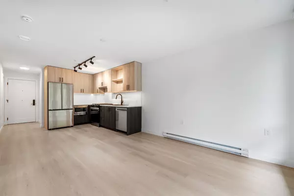 Port Moody, BC V3H 0N3,1100 Clarke RD #402