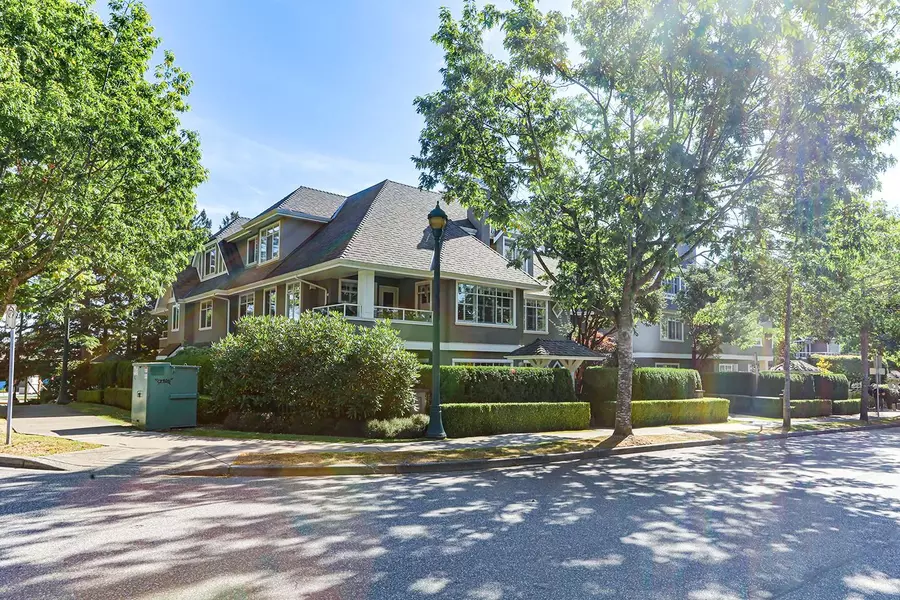 1280 55 ST #303, Delta, BC V4M 3K3