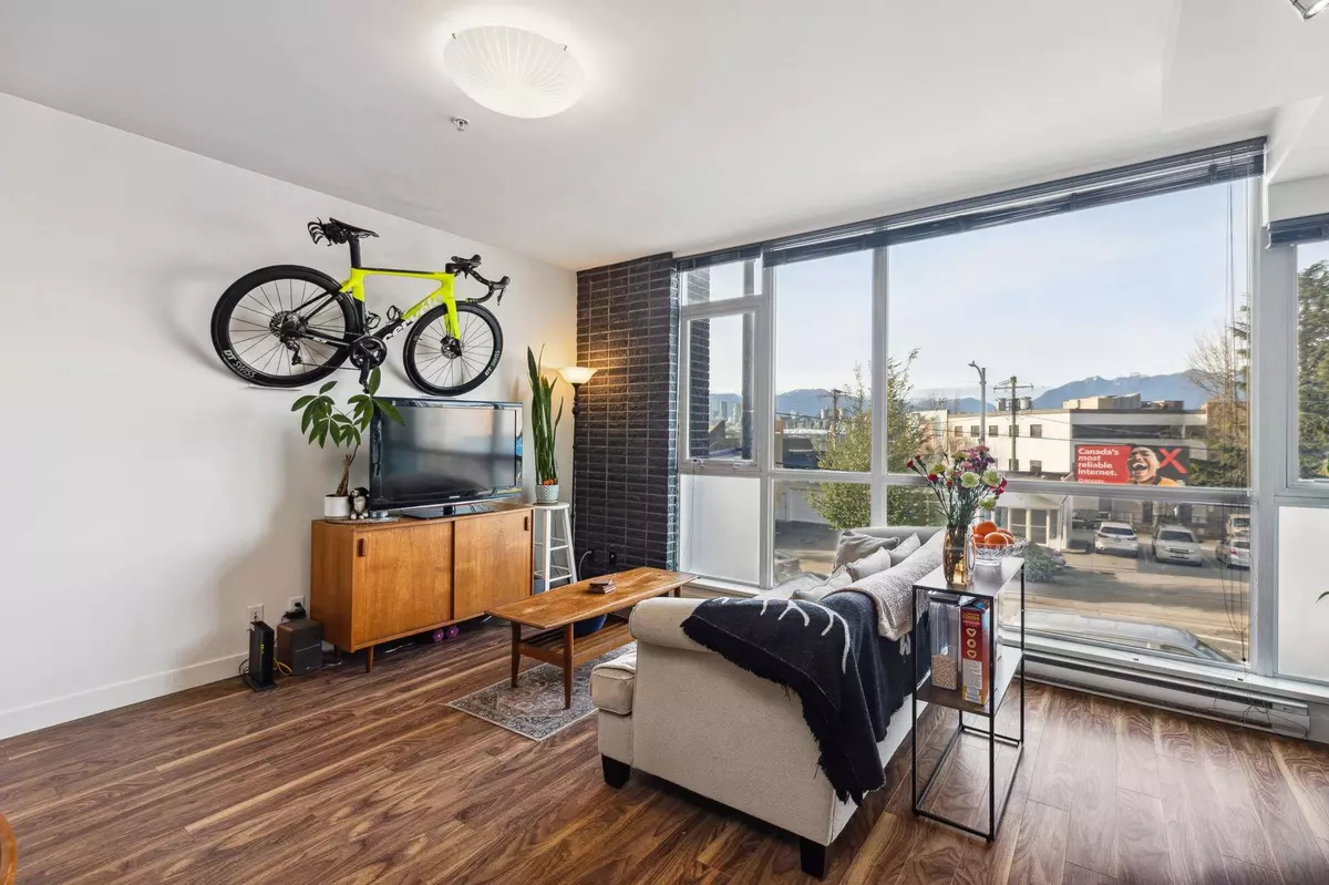 Vancouver, BC V5T 0B6,2511 Quebec ST #213