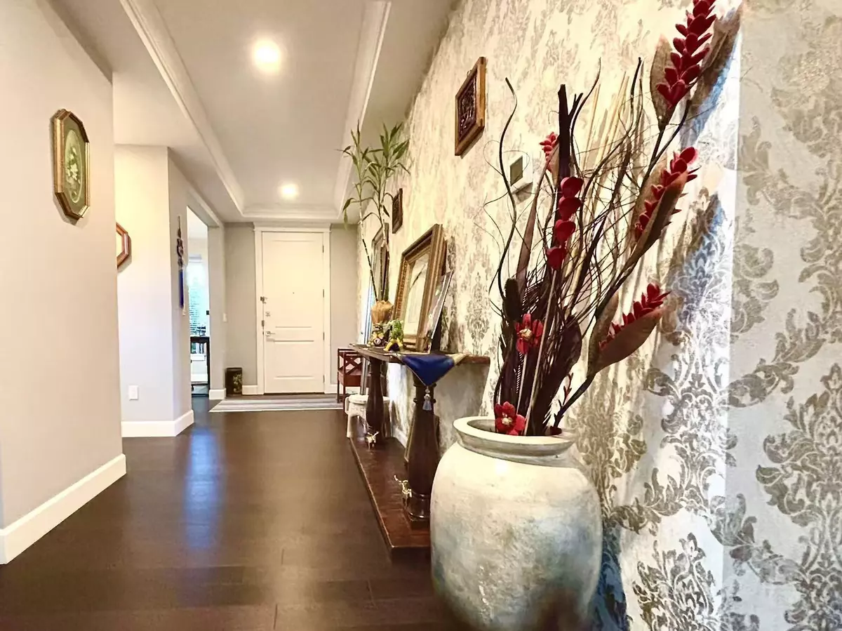 Surrey, BC V3S 0E2,16412 26b AVE