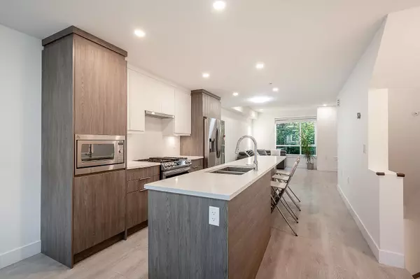 19749 55 AVE #22, Langley, BC V3A 0M2