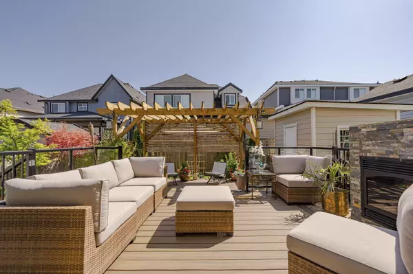 5876 139a ST, Surrey, BC V3X 0G7