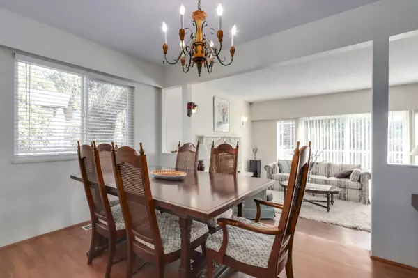 Burnaby, BC V5B 4G8,2141 Dauphin PL