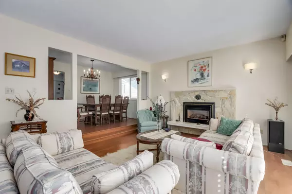 Burnaby, BC V5B 4G8,2141 Dauphin PL