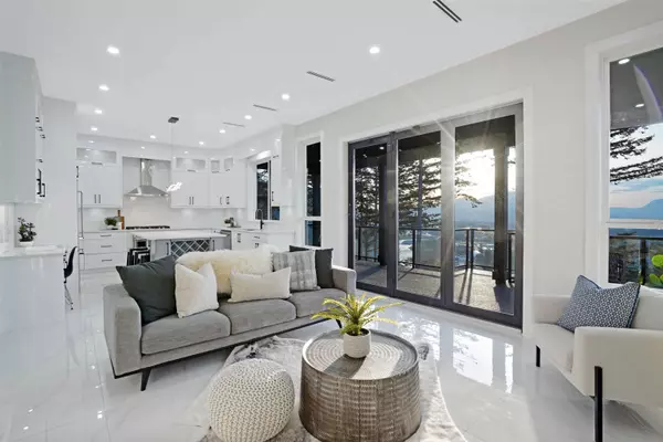 Chilliwack, BC V2R 6G4,46062 Crestview DR