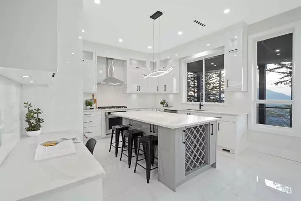 46062 Crestview DR Chilliwack, BC V2R 6G4