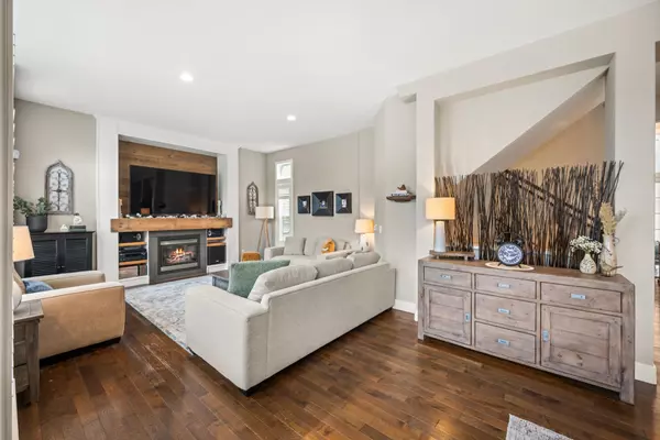 Surrey, BC V3S 2H7,6087 163a ST