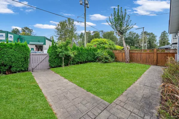 Port Coquitlam, BC V3C 2J8,2585 Davies AVE