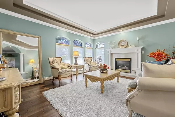 Surrey, BC V4P 2M1,2488 138 ST