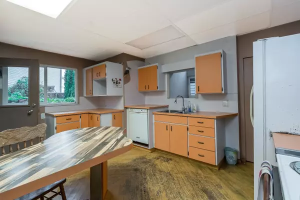 New Westminster, BC V3L 3J4,367 Alberta ST