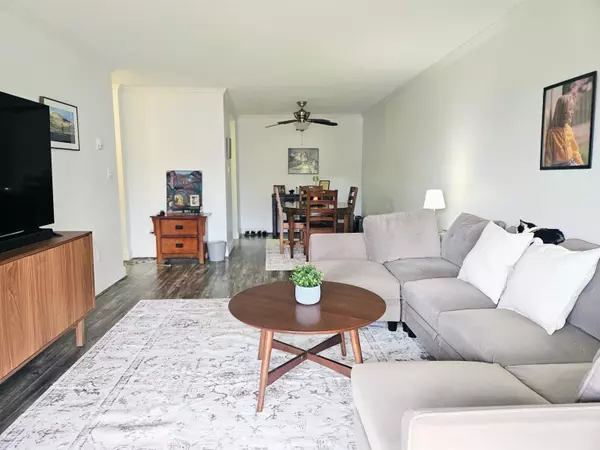 Richmond, BC V7C 4C2,8860 No. 1 RD #225