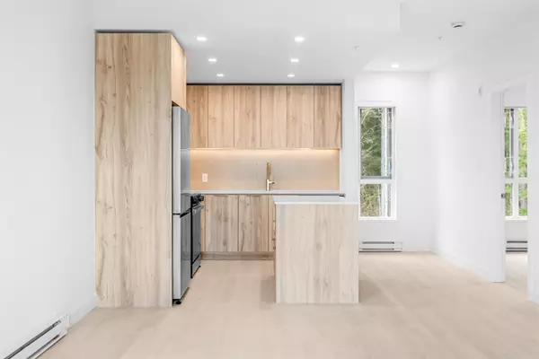 North Vancouver, BC V7G 0B2,3596 Malsum DR #408
