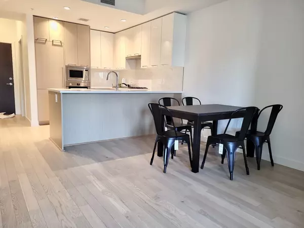 4033 May DR #221, Richmond, BC V6X 0T3