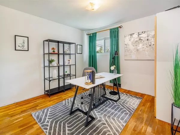 Vancouver, BC V5R 1M6,3687 E 26th AVE