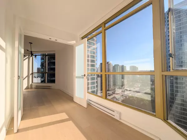 Vancouver, BC V6B 6B7,867 Hamilton ST #1903