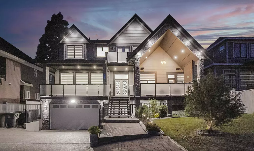 5804 152nd ST, Surrey, BC V3S 3K2