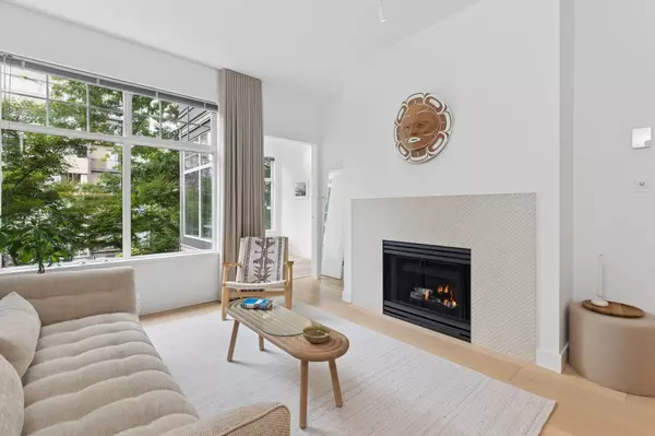 1388 Nelson ST #302, Vancouver, BC V6E 1J9