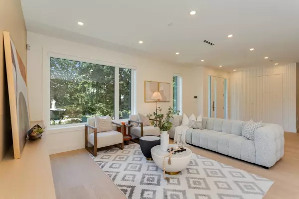 Vancouver, BC V6P 5R4,7178 East Boulevard