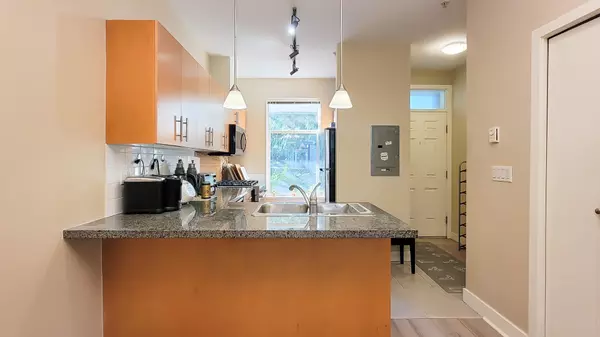 Surrey, BC V3R 3S6,15353 100 AVE #47