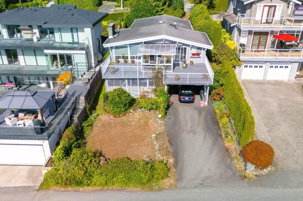 West Vancouver, BC V7V 2H3,2128 Mathers AVE