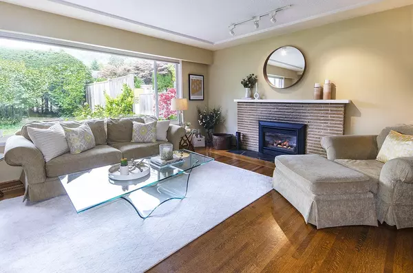 West Vancouver, BC V7S 1A5,19 Glenmore DR