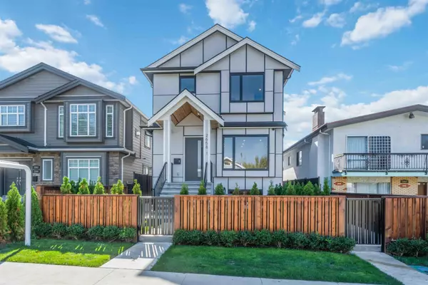Vancouver, BC V5K 1P9,2658 Dundas ST #2