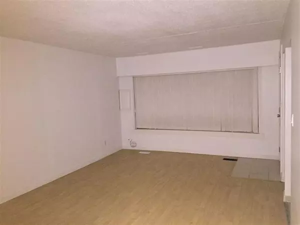 Surrey, BC V3T 2C2,13021 106 AVE