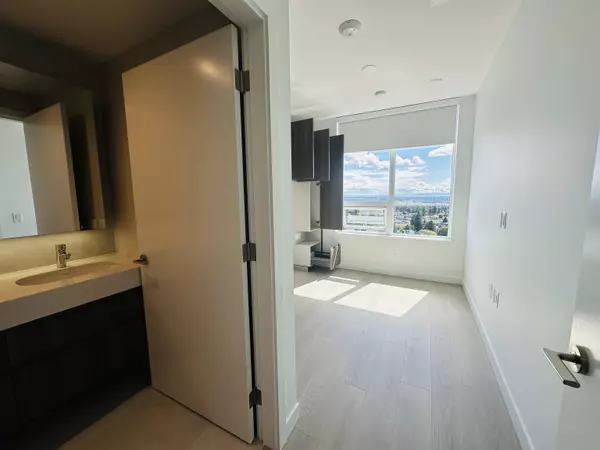 Burnaby, BC V5H 0K9,6537 Telford AVE #1507